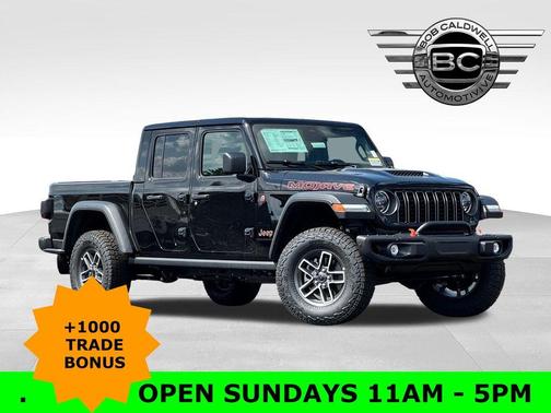 Black Clearcoat 2026 Jeep Gladiator Mojave
