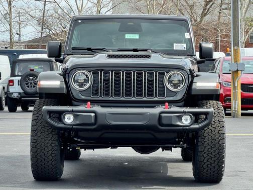Black Clearcoat 2026 Jeep Wrangler Rubicon