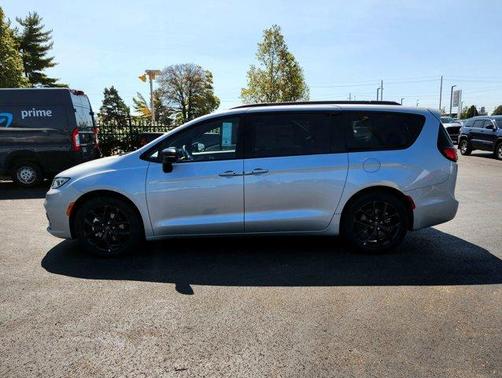 2026 Chrysler Pacifica Limited