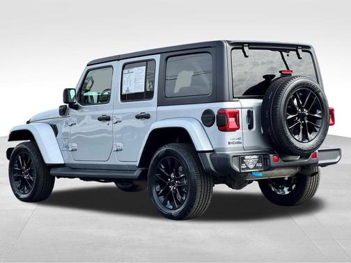 Silver Zynith Clearcoat 2023 Jeep Wrangler 4xe Sahara