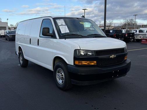 2024 Chevrolet Express 2500 Work Van
