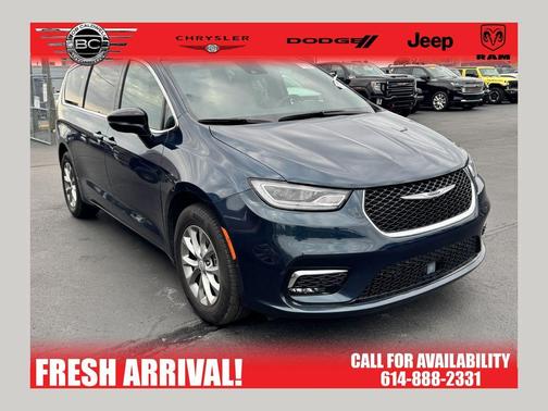 Fathom Blue Pearlcoat 2025 Chrysler Pacifica Select