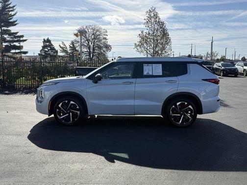 2022 Mitsubishi Outlander 