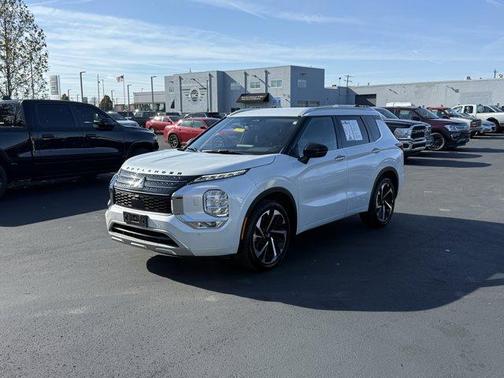 2022 Mitsubishi Outlander 