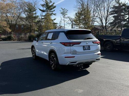 2022 Mitsubishi Outlander 