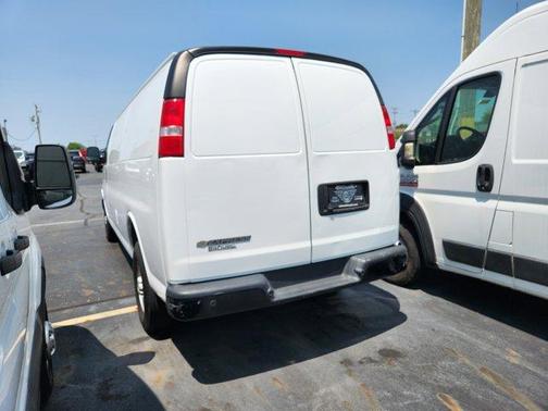 2022 Chevrolet Express 2500 Work Van