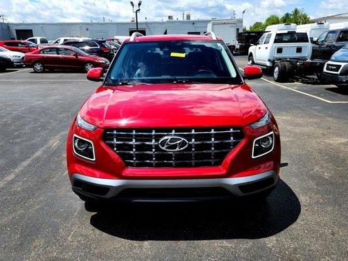 2022 Hyundai VENUE Limited