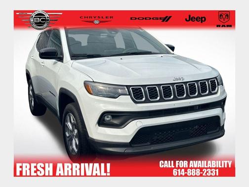 Bright White Clearcoat 2024 Jeep Compass Latitude