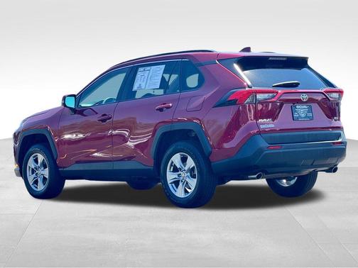 Pearl 2023 Toyota RAV4 XLE