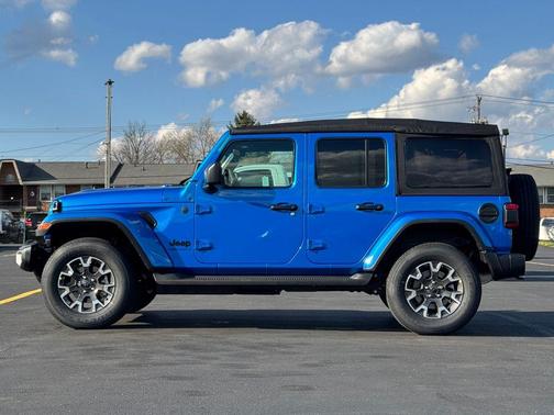 Hydro Blue Pearl 2026 Jeep Wrangler Sahara