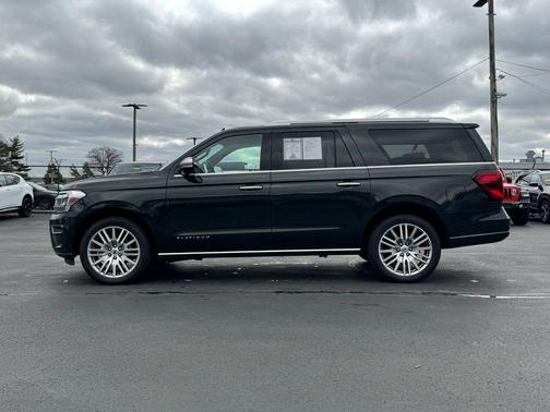 Forged Green Metallic 2022 Ford Expedition Max Platinum