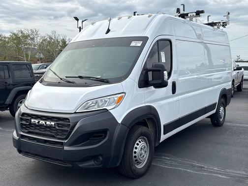 Bright White Clearcoat 2024 RAM ProMaster 2500 High Roof