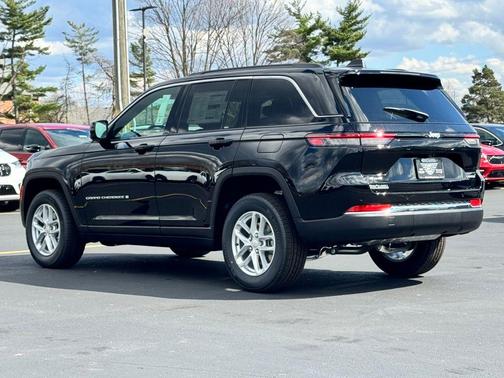 2026 Jeep Grand Cherokee Laredo X