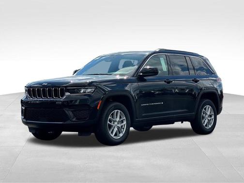 Diamond Black 2026 Jeep Grand Cherokee Laredo X