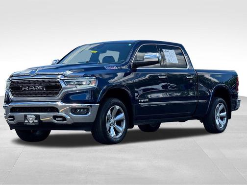 Patriot Blue Pearlcoat 2022 RAM 1500 Limited