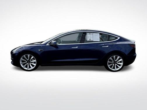 2018 Tesla Model 3 BASE