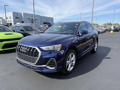 2021 Audi Q3 45 S line Premium