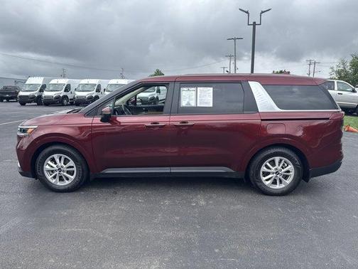 2022 Kia Carnival LXS