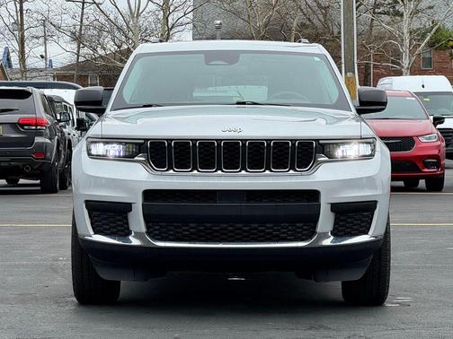 Silver Zynith 2023 Jeep Grand Cherokee L Laredo