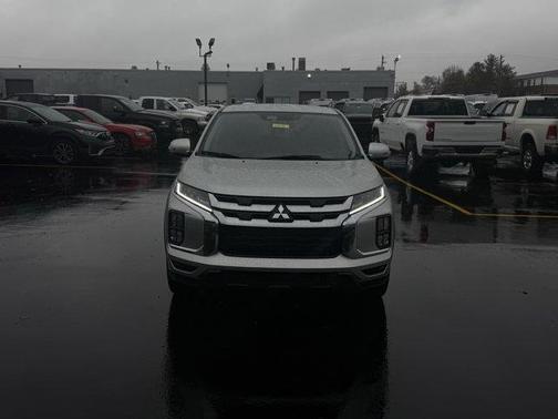 2024 Mitsubishi Outlander Sport SE