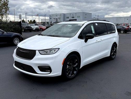 2026 Chrysler Pacifica Limited