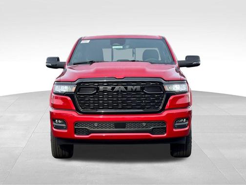 Molten Red Pearlcoat 2026 RAM 1500 Big Horn/Lone Star