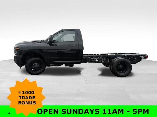 2026 RAM 3500 Tradesman/Big Horn