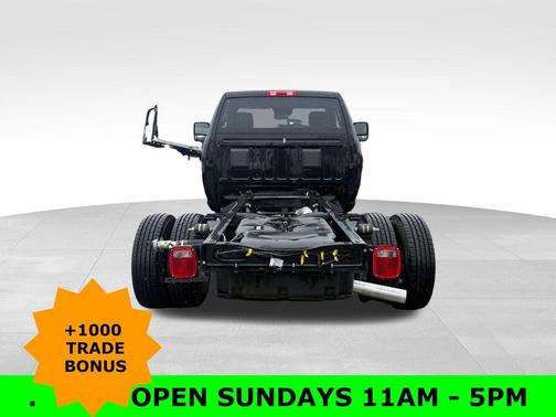 2026 RAM 3500 Tradesman/Big Horn