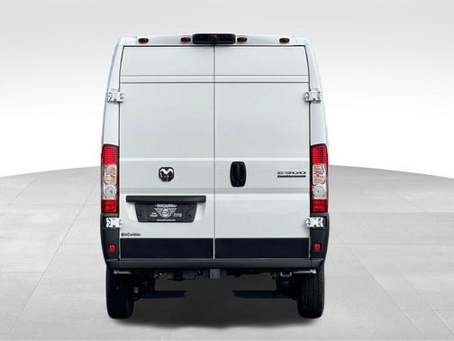 Bright White Clearcoat 2026 RAM ProMaster 2500 High Roof