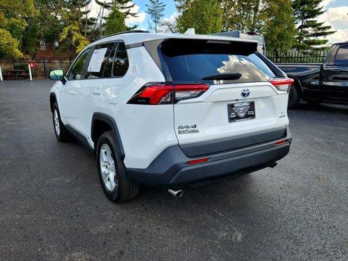 2020 Toyota RAV4 Hybrid LE