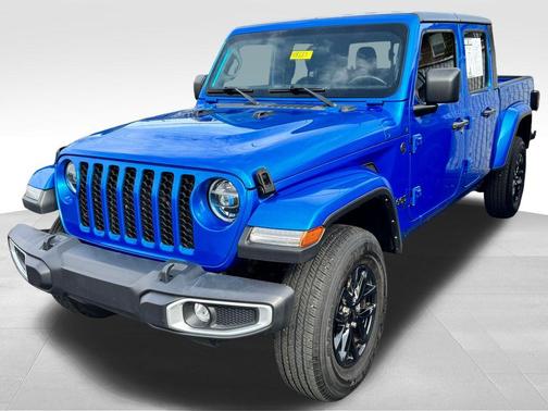 2022 Jeep Gladiator Sport