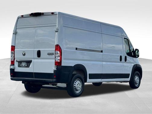 Bright White Clearcoat 2024 RAM ProMaster 2500 High Roof