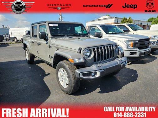 2022 Jeep Gladiator Sport