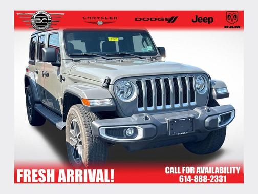 Sting Gray Clearcoat 2023 Jeep Wrangler Sahara