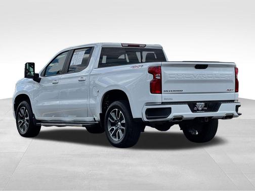 White 2024 Chevrolet Silverado 1500 RST