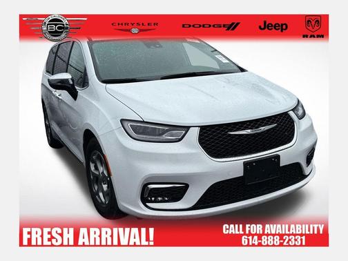 Bright White Clearcoat 2023 Chrysler Pacifica Limited