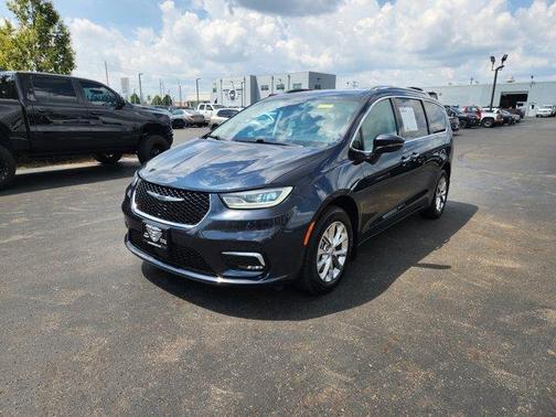2021 Chrysler Pacifica Touring-L