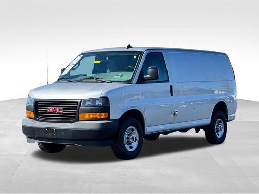 Quicksilver Metallic 2020 GMC Savana 3500 Work Van