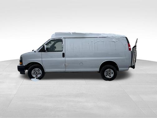 2020 GMC Savana 3500 Work Van