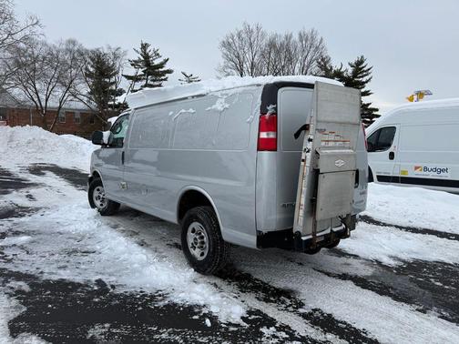 2020 GMC Savana 3500 Work Van