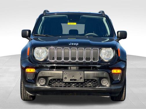 Black Clearcoat 2022 Jeep Renegade Sport