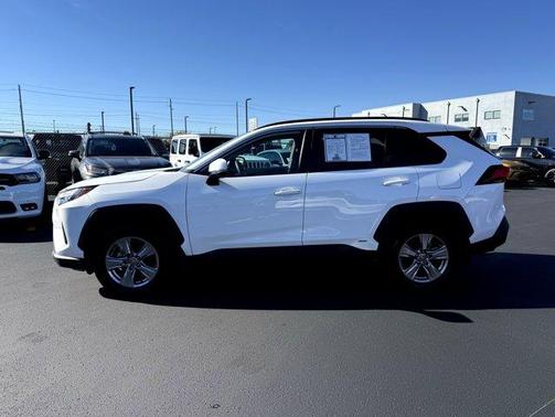 2024 Toyota RAV4 Hybrid XLE