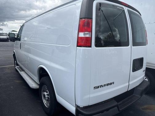2022 GMC Savana 2500 Work Van