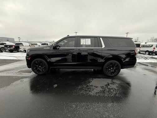 2021 Chevrolet Suburban High Country