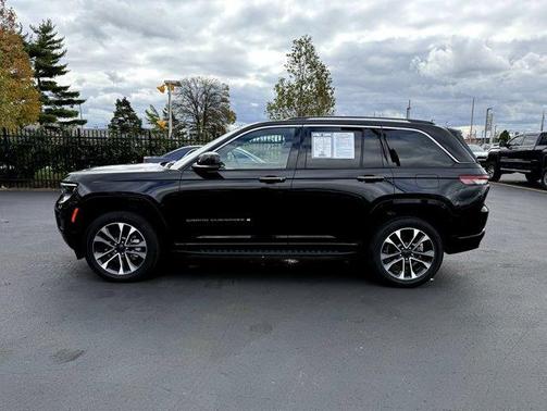 2022 Jeep Grand Cherokee Overland