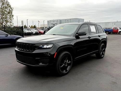 2023 Jeep Grand Cherokee Altitude