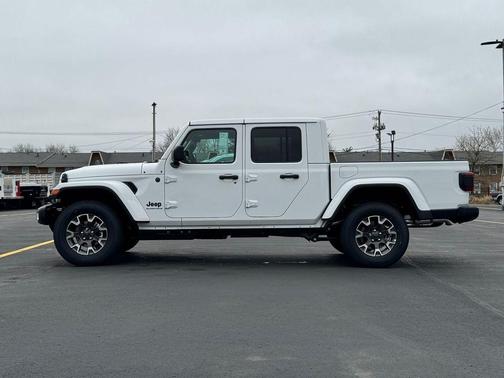 2026 Jeep Gladiator Sport