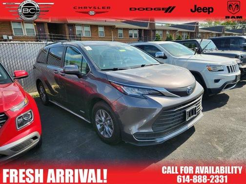 2021 Toyota Sienna LE