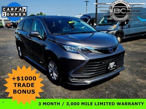 2021 Toyota Sienna LE