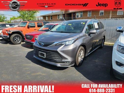 2021 Toyota Sienna LE